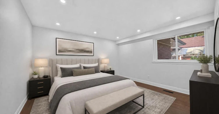7 Larchmere Avenue, Toronto, ON, M9L 2N2 - 7