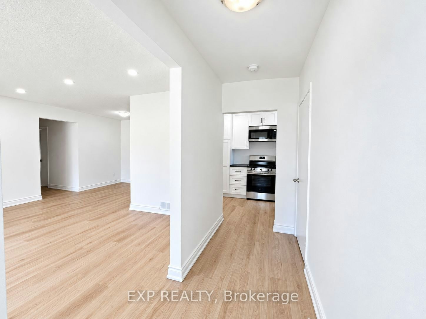 1488 Swanage Crescent, Mississauga, ON, L5J 3N8 - 3
