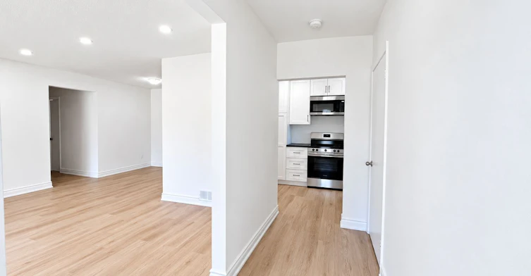 1488 Swanage Crescent, Mississauga, ON, L5J 3N8 - 3