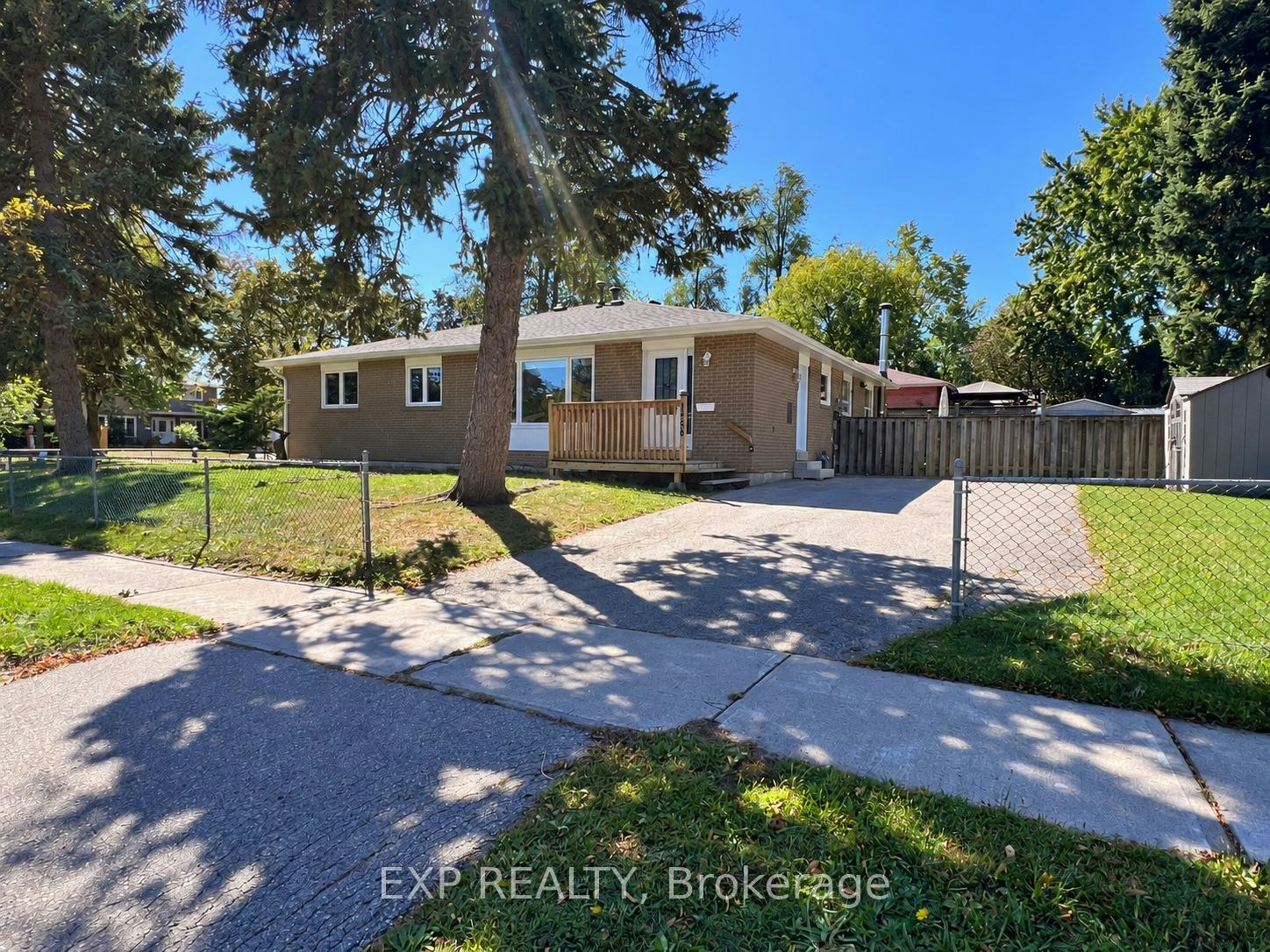 1488 Swanage Crescent, Mississauga, ON, L5J 3N8