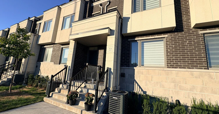 22 Lambert Lane, Caledon, ON, L7E 2E1