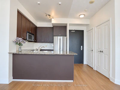 710-90 Absolute Avenue - 4