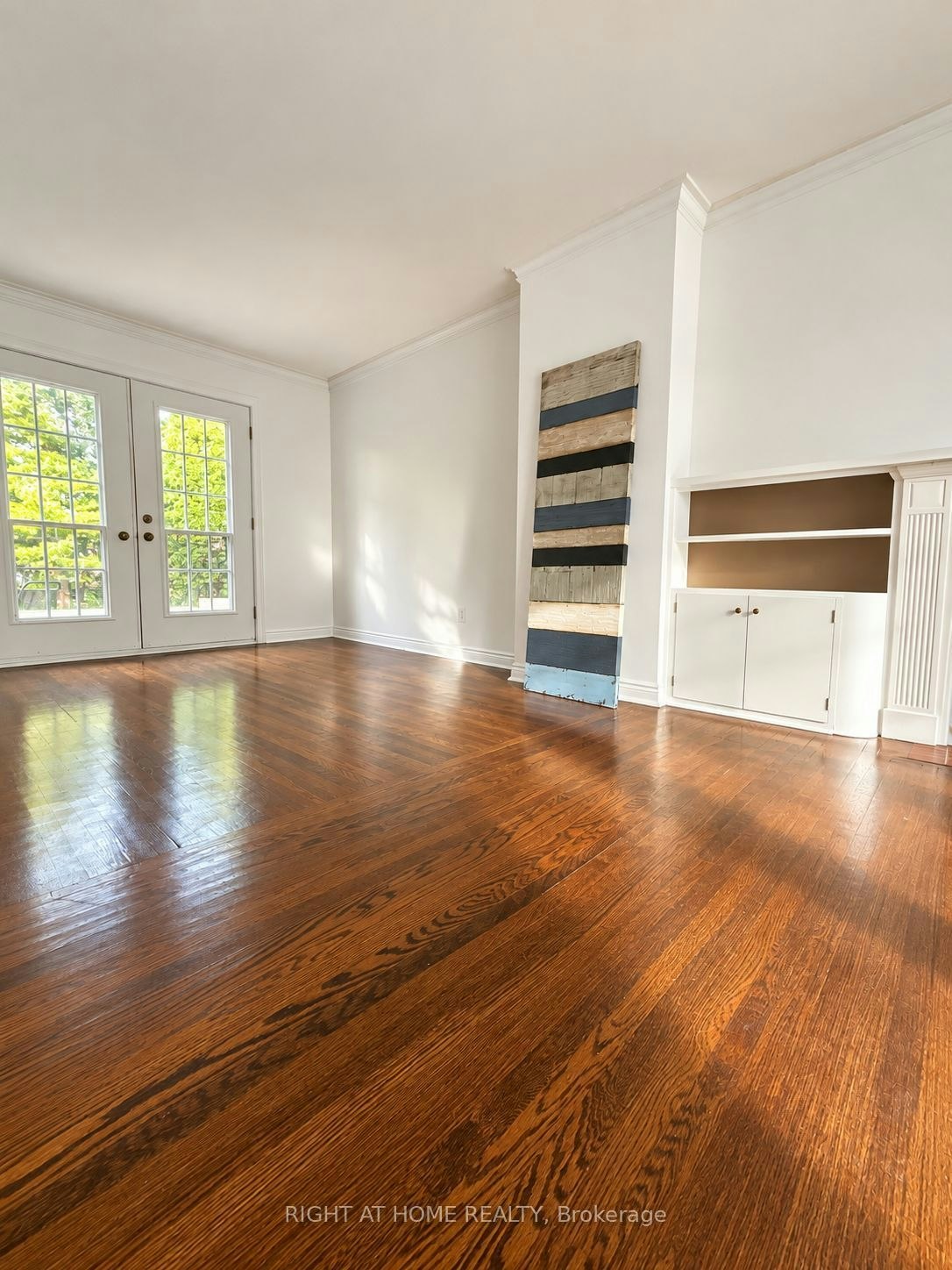 (MAIN FLOOR)-1489 Applewood Road, Mississauga, ON, L5E 2M2 - 4