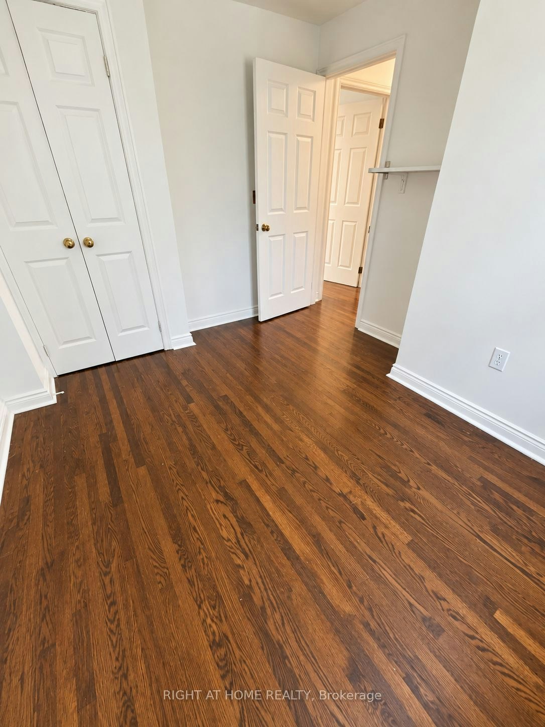 (MAIN FLOOR)-1489 Applewood Road, Mississauga, ON, L5E 2M2 - 32