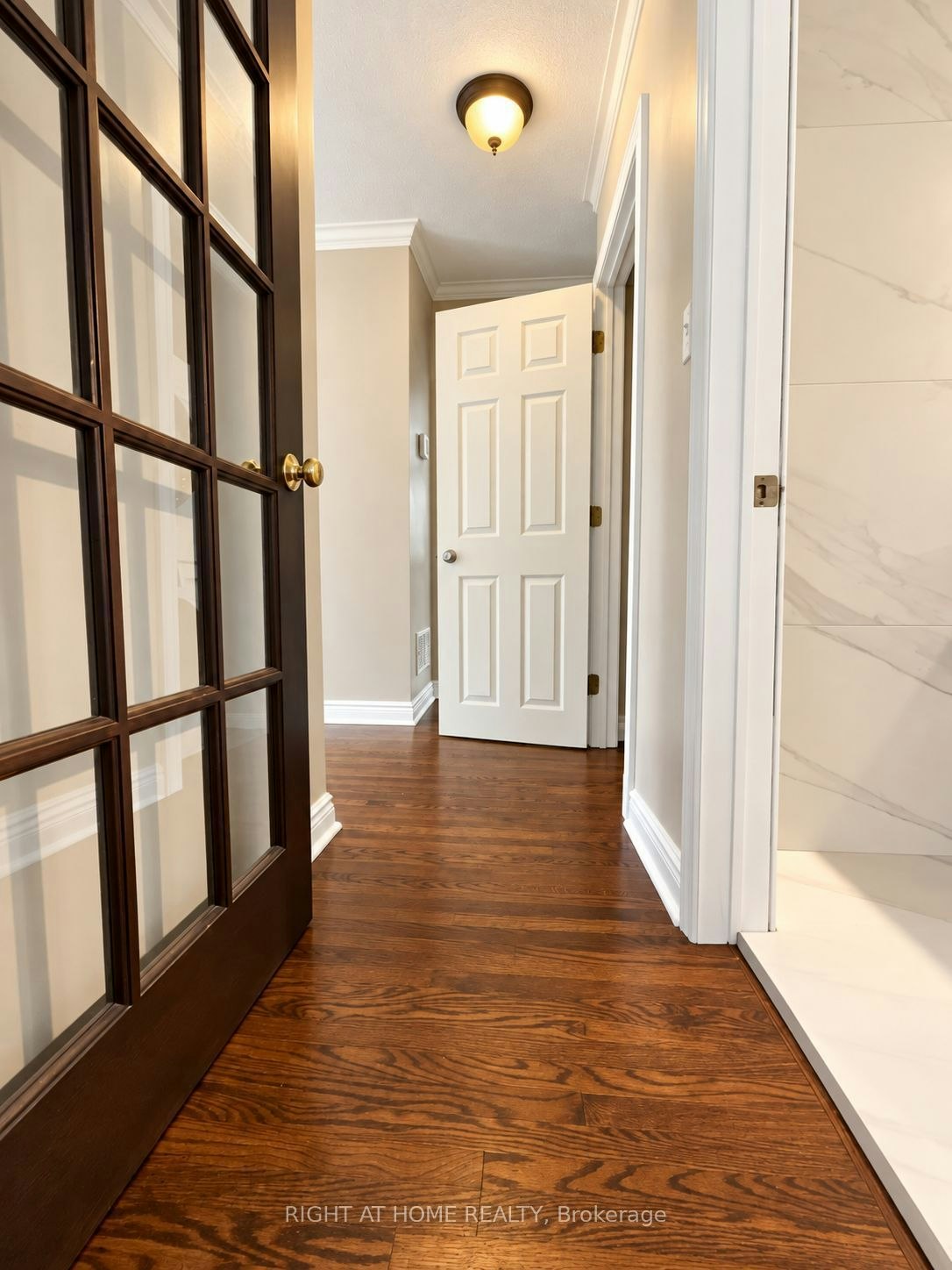 (MAIN FLOOR)-1489 Applewood Road, Mississauga, ON, L5E 2M2 - 8