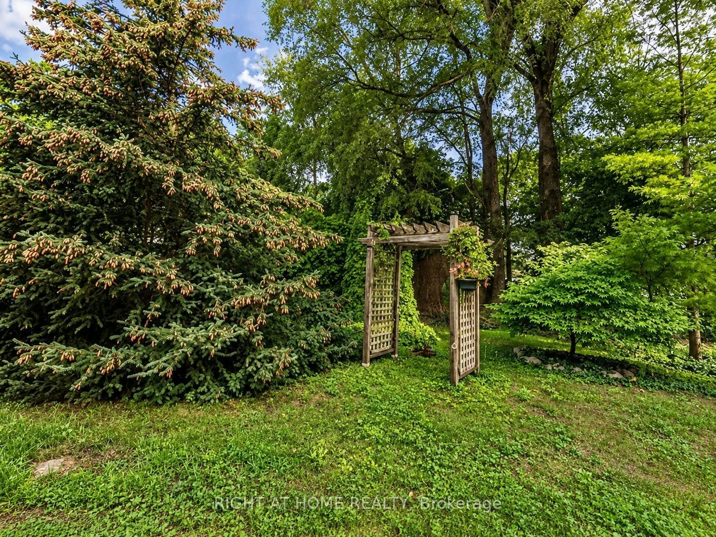 (MAIN FLOOR)-1489 Applewood Road, Mississauga, ON, L5E 2M2 - 42