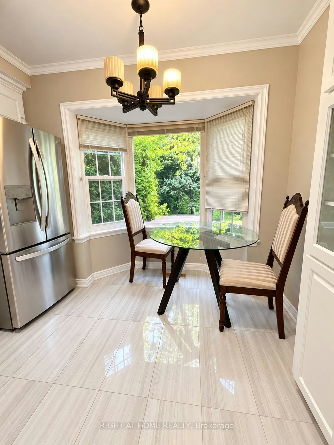(MAIN FLOOR)-1489 Applewood Road, Mississauga, ON, L5E 2M2 - 15
