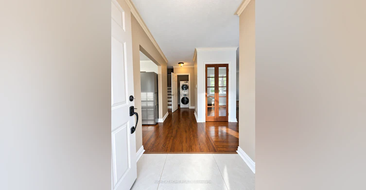 (MAIN FLOOR)-1489 Applewood Road, Mississauga, ON, L5E 2M2 - 2