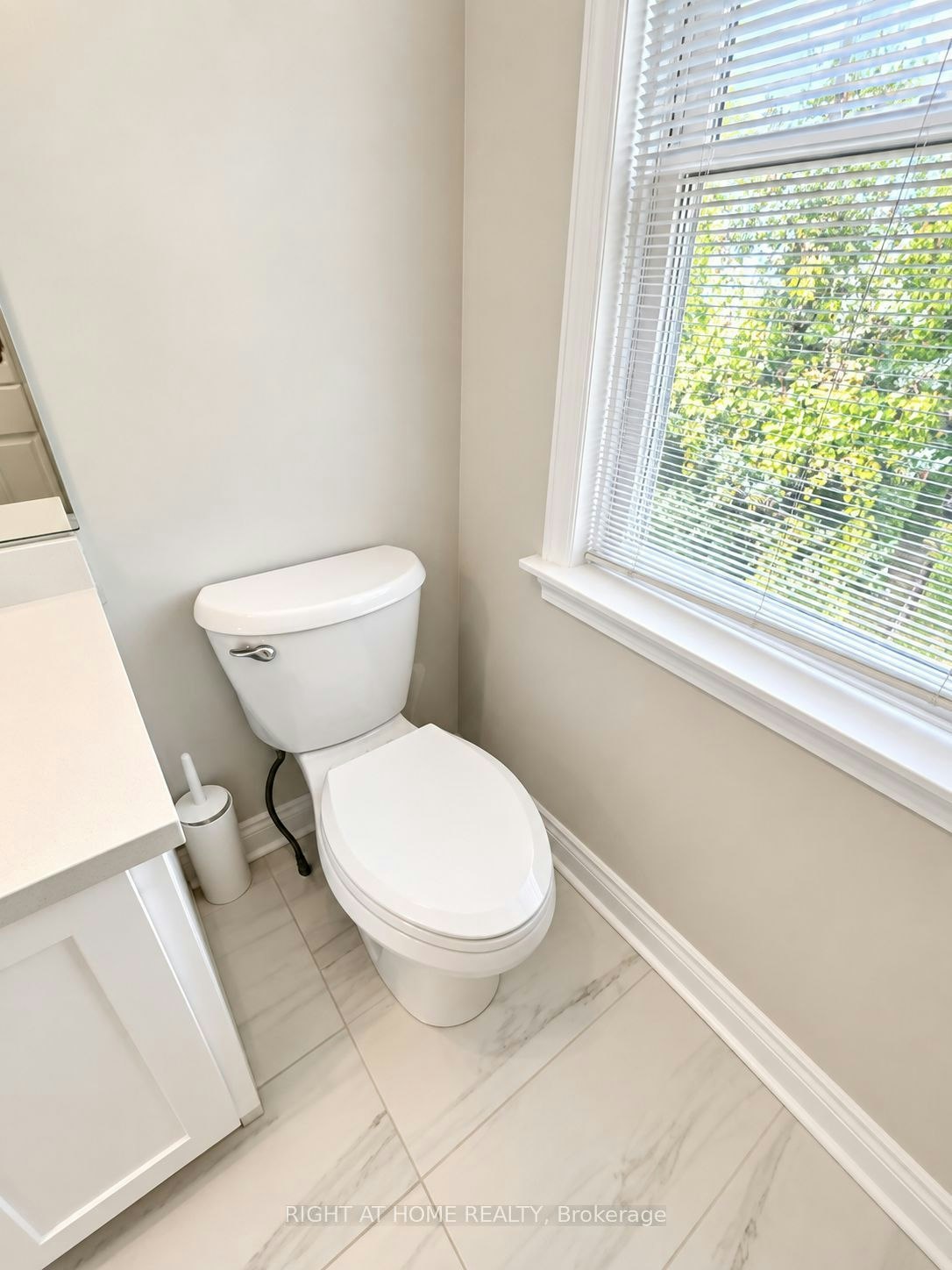 (MAIN FLOOR)-1489 Applewood Road, Mississauga, ON, L5E 2M2 - 36