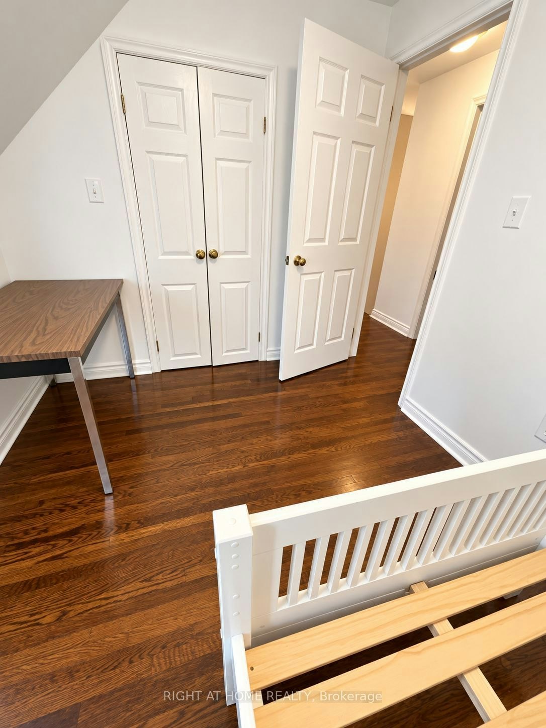 (MAIN FLOOR)-1489 Applewood Road, Mississauga, ON, L5E 2M2 - 29