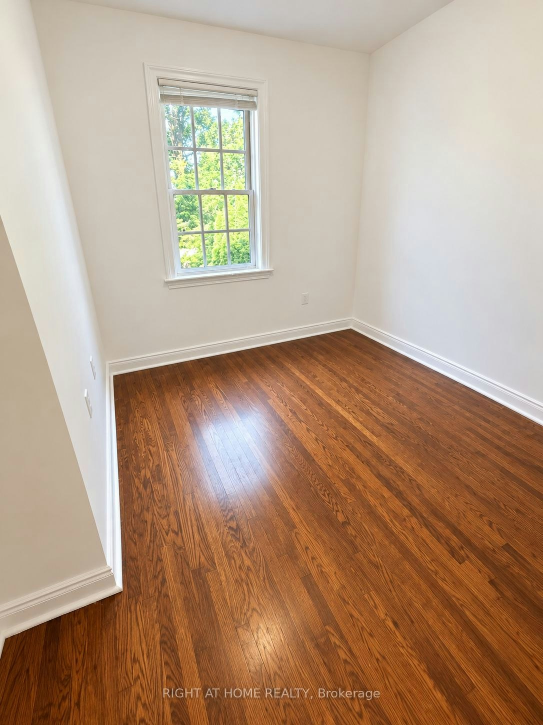 (MAIN FLOOR)-1489 Applewood Road, Mississauga, ON, L5E 2M2 - 31