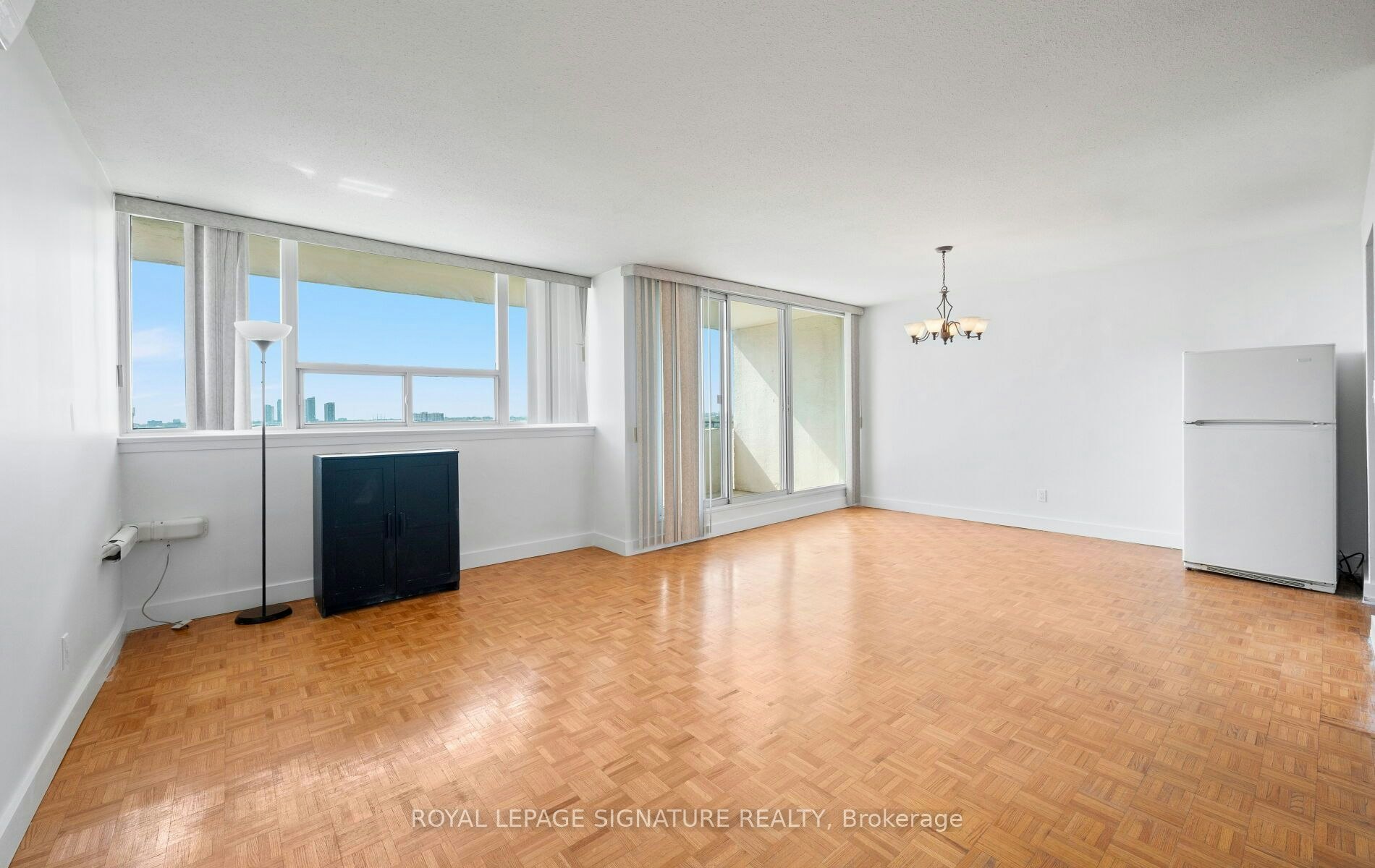 901-14 Neilson Drive, Toronto, ON, M9C 1V6 - 13