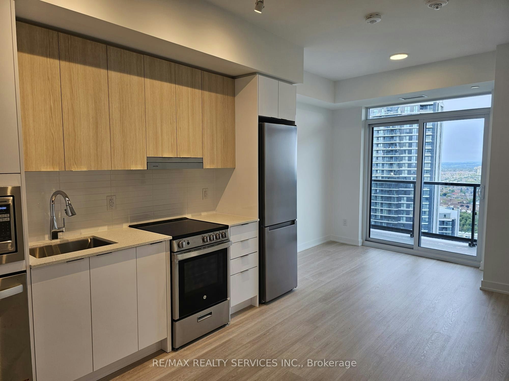 2707-5105 Hurontario Street, Mississauga, ON, L4Z 3X7 - 8