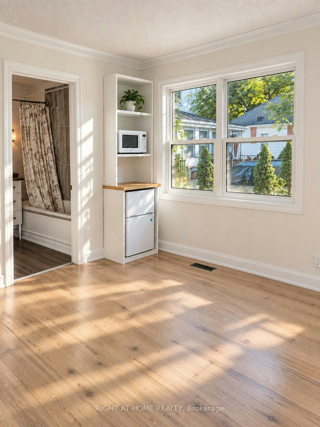 Suite B-242 Arthur Street, Halton Hills, ON, L7J 1M1 - 5