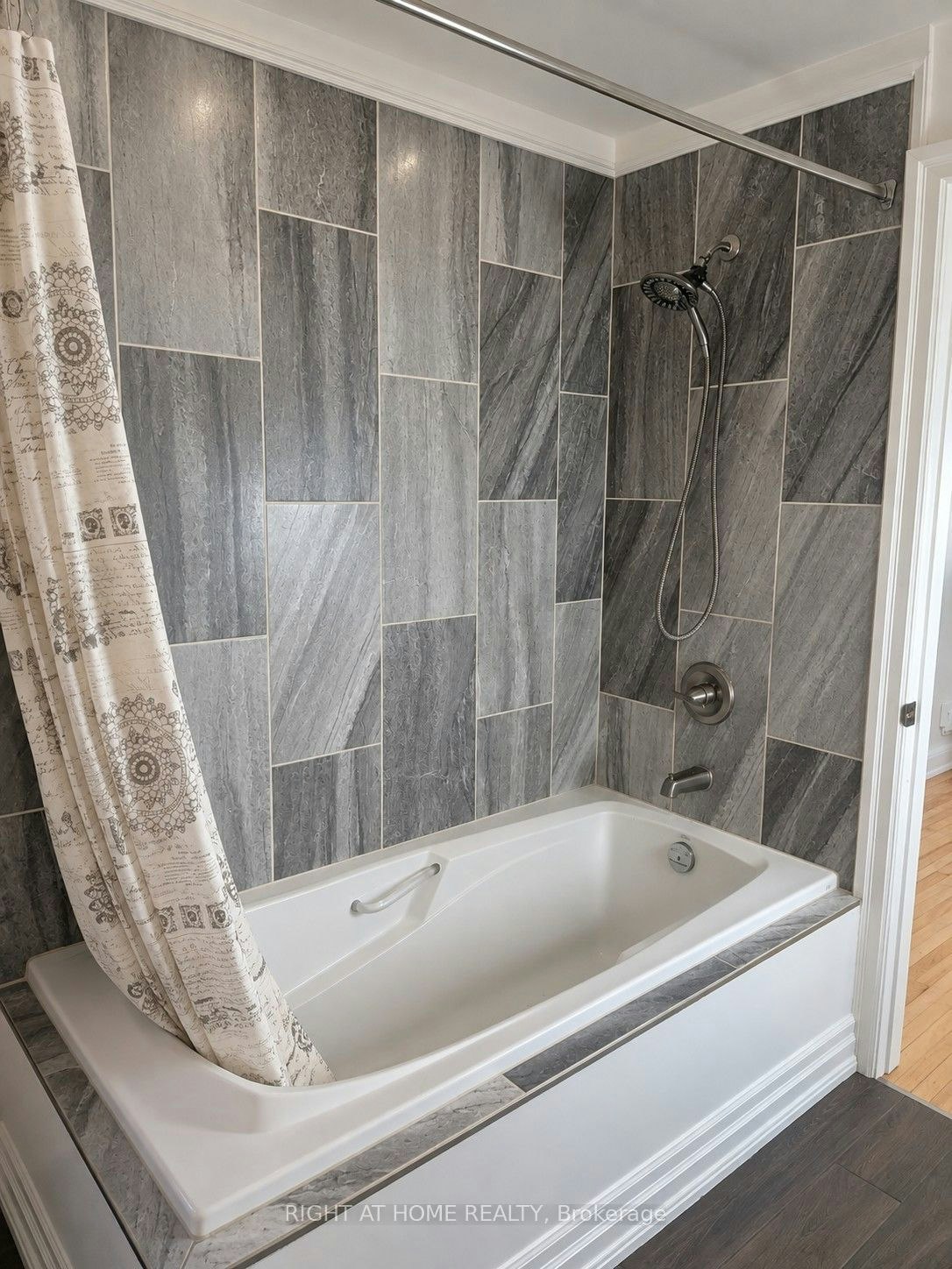 Suite B-242 Arthur Street, Halton Hills, ON, L7J 1M1 - 9