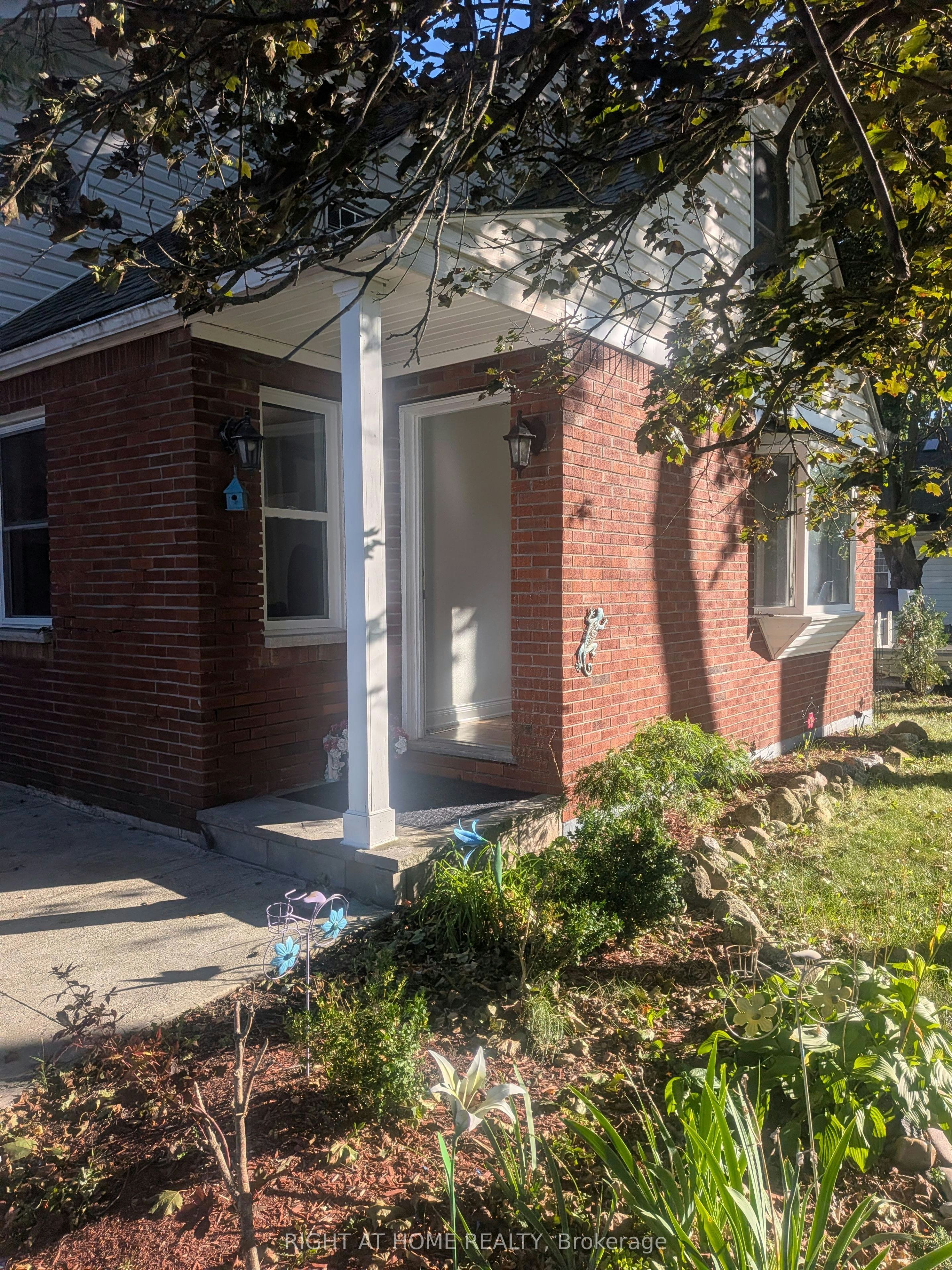 Suite B-242 Arthur Street, Halton Hills, ON, L7J 1M1 - 3