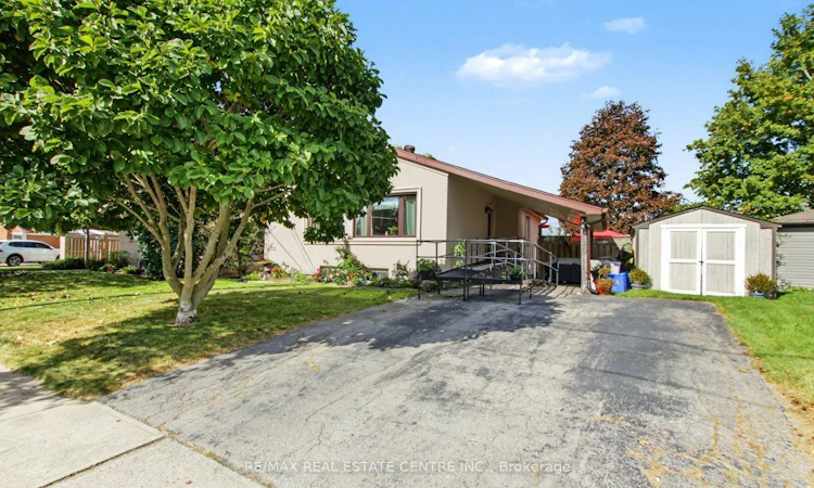 15 Norton Crescent