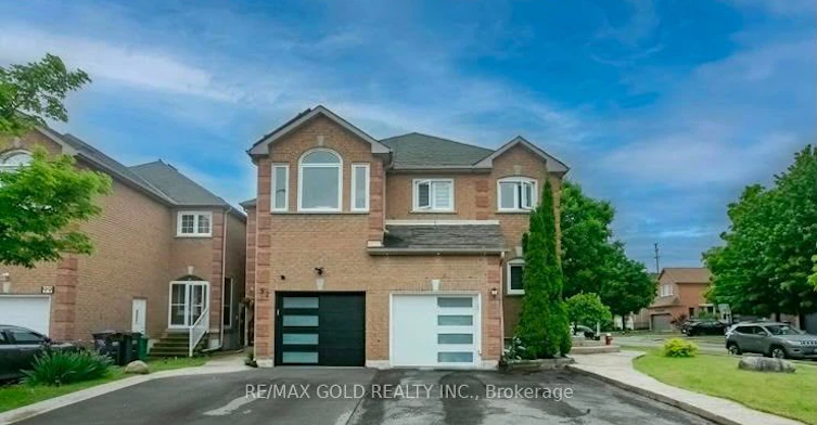 95 Lent Crescent, Brampton, ON, L6Y 4X7