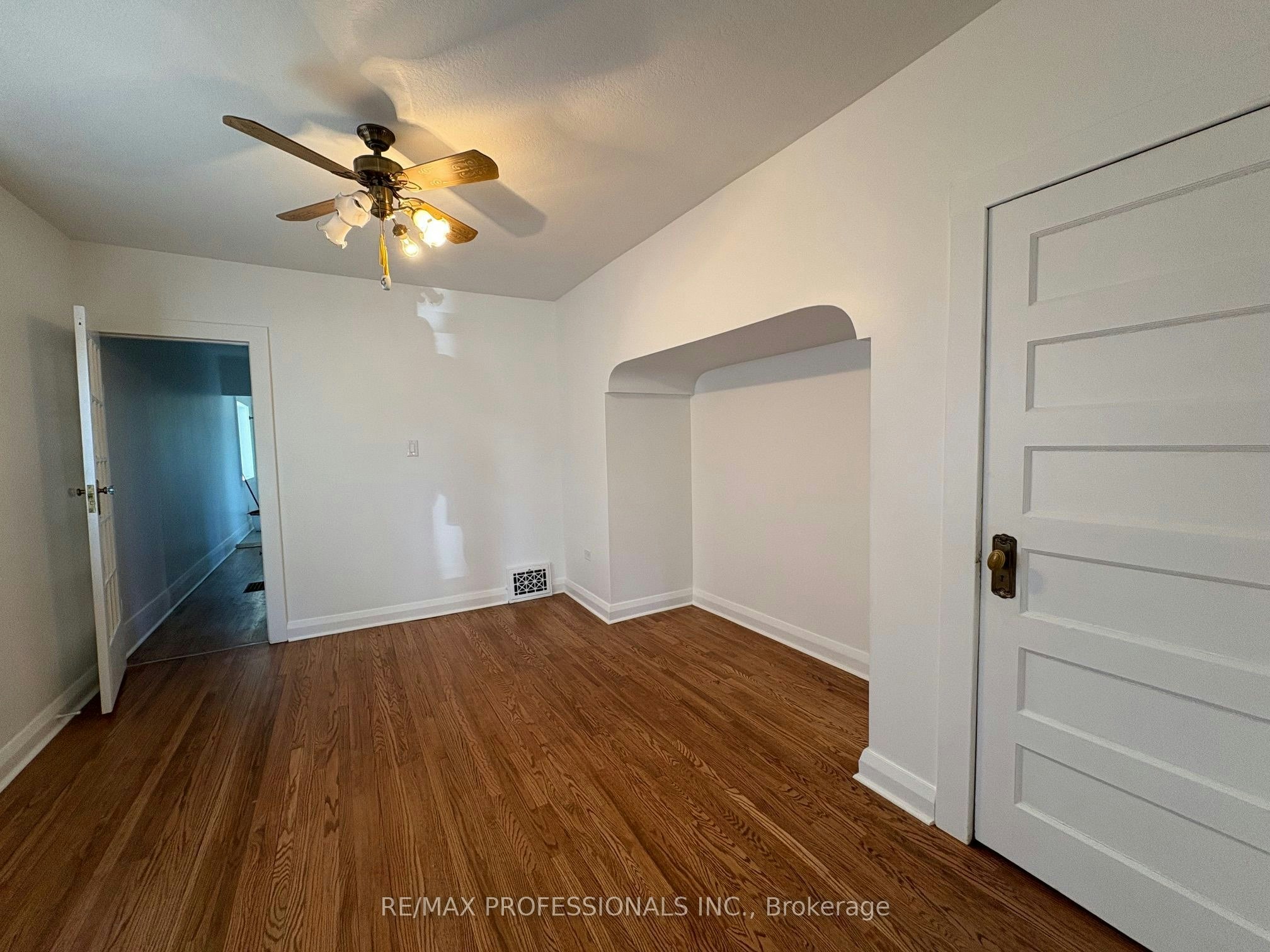 71 Bernice Crescent, Toronto, ON, M6N 1W7 - 9