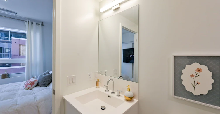 614-4010 Eglinton Avenue, Toronto, ON, M9A 4M2 - 19