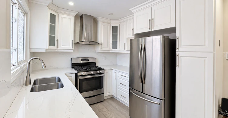 52 Centre Street N, Brampton, ON, L6V 1T2 - 7
