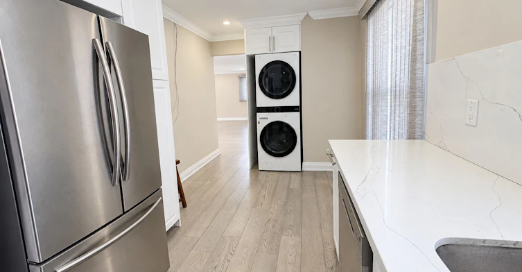 52 Centre Street N, Brampton, ON, L6V 1T2 - 11