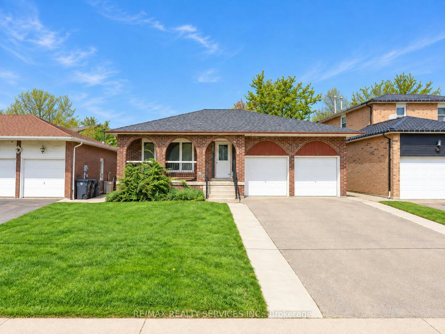 52 Centre Street N, Brampton, ON, L6V 1T2