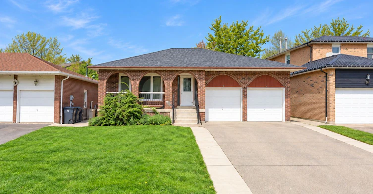 52 Centre Street N, Brampton, ON, L6V 1T2