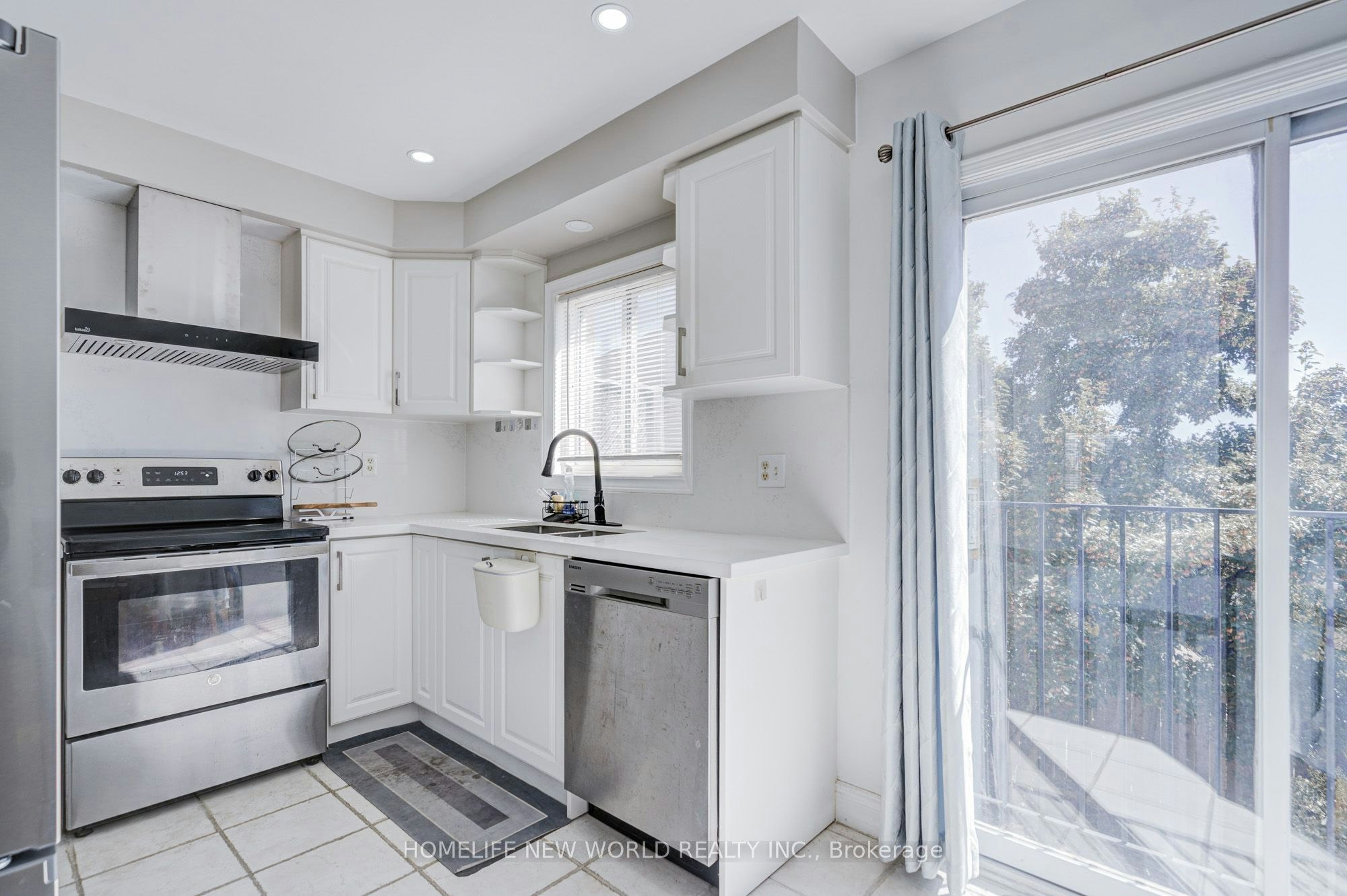 410 Fairgate Way, Oakville, ON, L6H 6Y1 - 8