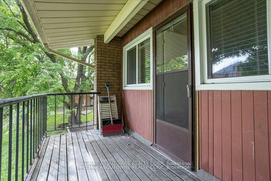4-2344 Queensway Drive, Burlington, ON, L7R 3T3 - 35