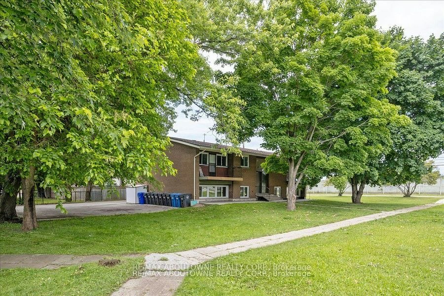 4-2344 Queensway Drive, Burlington, ON, L7R 3T3