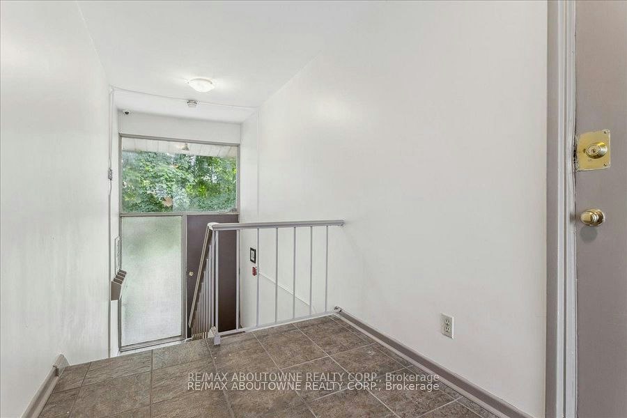 4-2344 Queensway Drive, Burlington, ON, L7R 3T3 - 7
