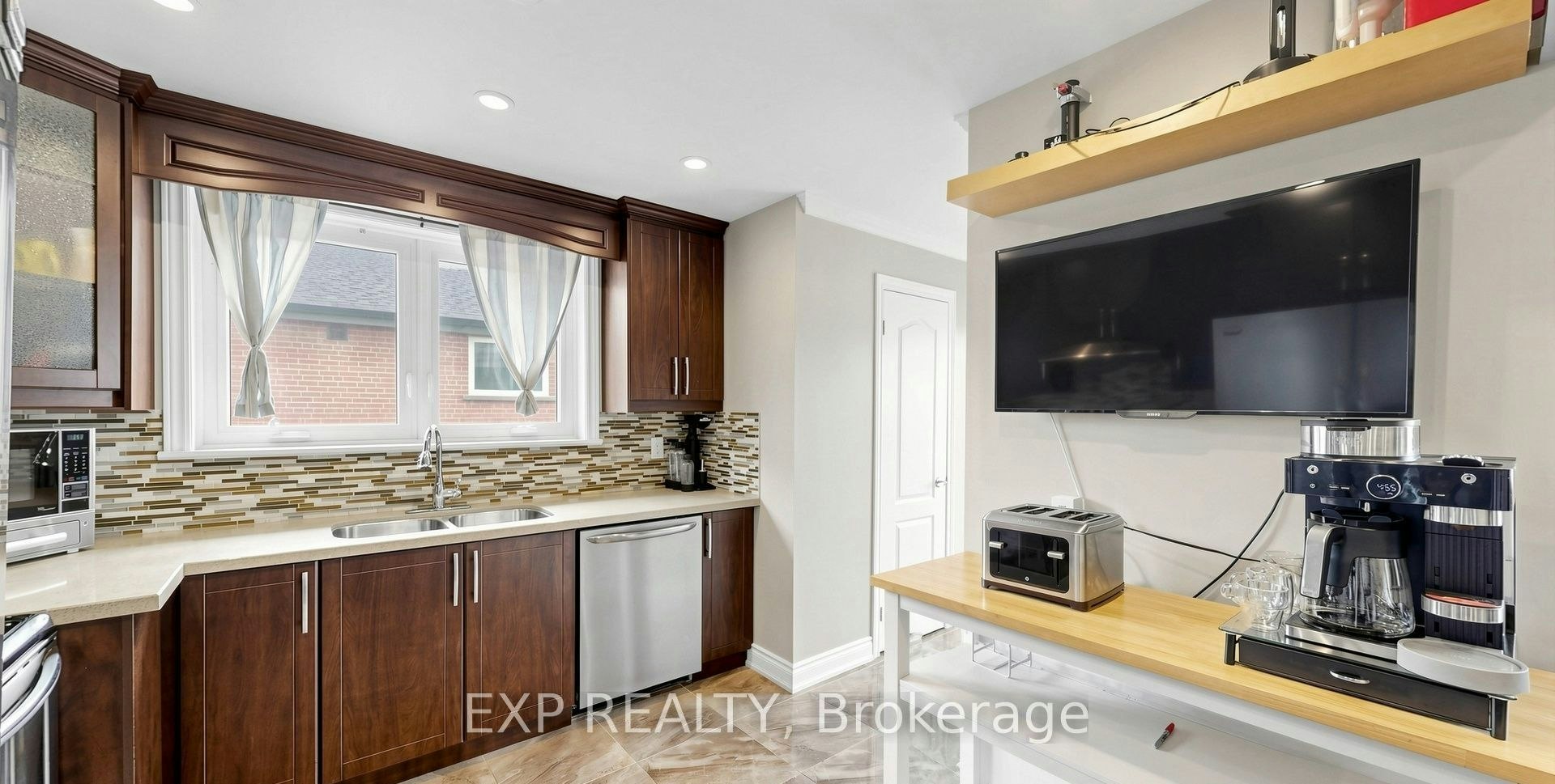 Main-71 Addington Crescent, Brampton, ON, L6T 2R4 - 8