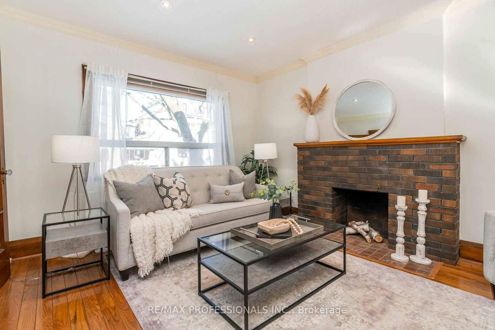25 Methuen Avenue, Toronto, ON, M6S 1Z7 - 7