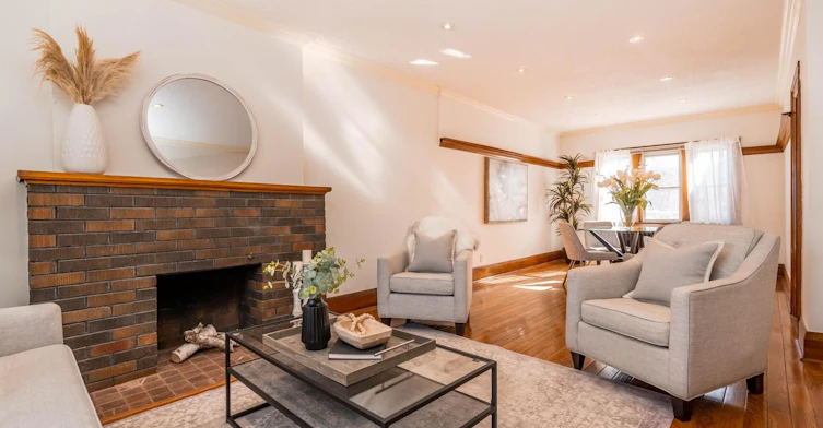 25 Methuen Avenue, Toronto, ON, M6S 1Z7 - 8