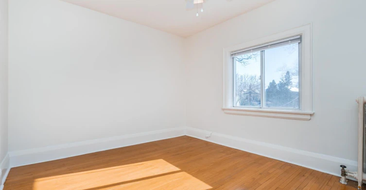 25 Methuen Avenue, Toronto, ON, M6S 1Z7 - 18