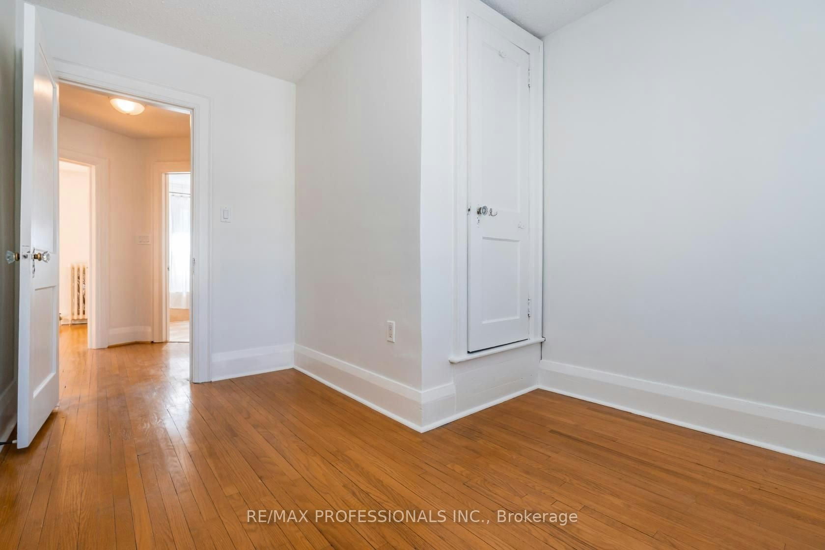 25 Methuen Avenue, Toronto, ON, M6S 1Z7 - 17