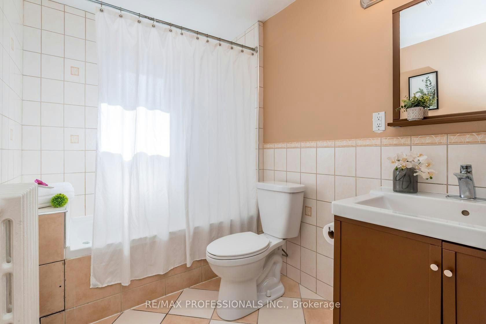 25 Methuen Avenue, Toronto, ON, M6S 1Z7 - 19