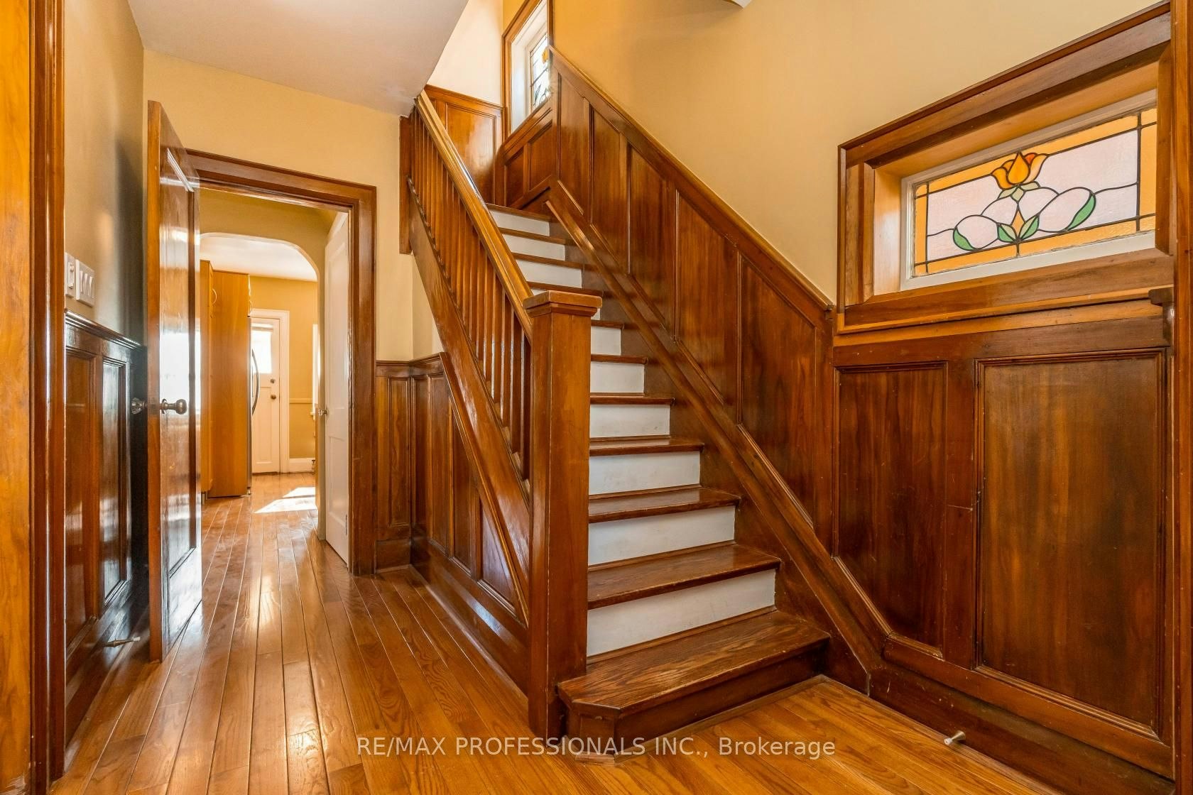 25 Methuen Avenue, Toronto, ON, M6S 1Z7 - 6