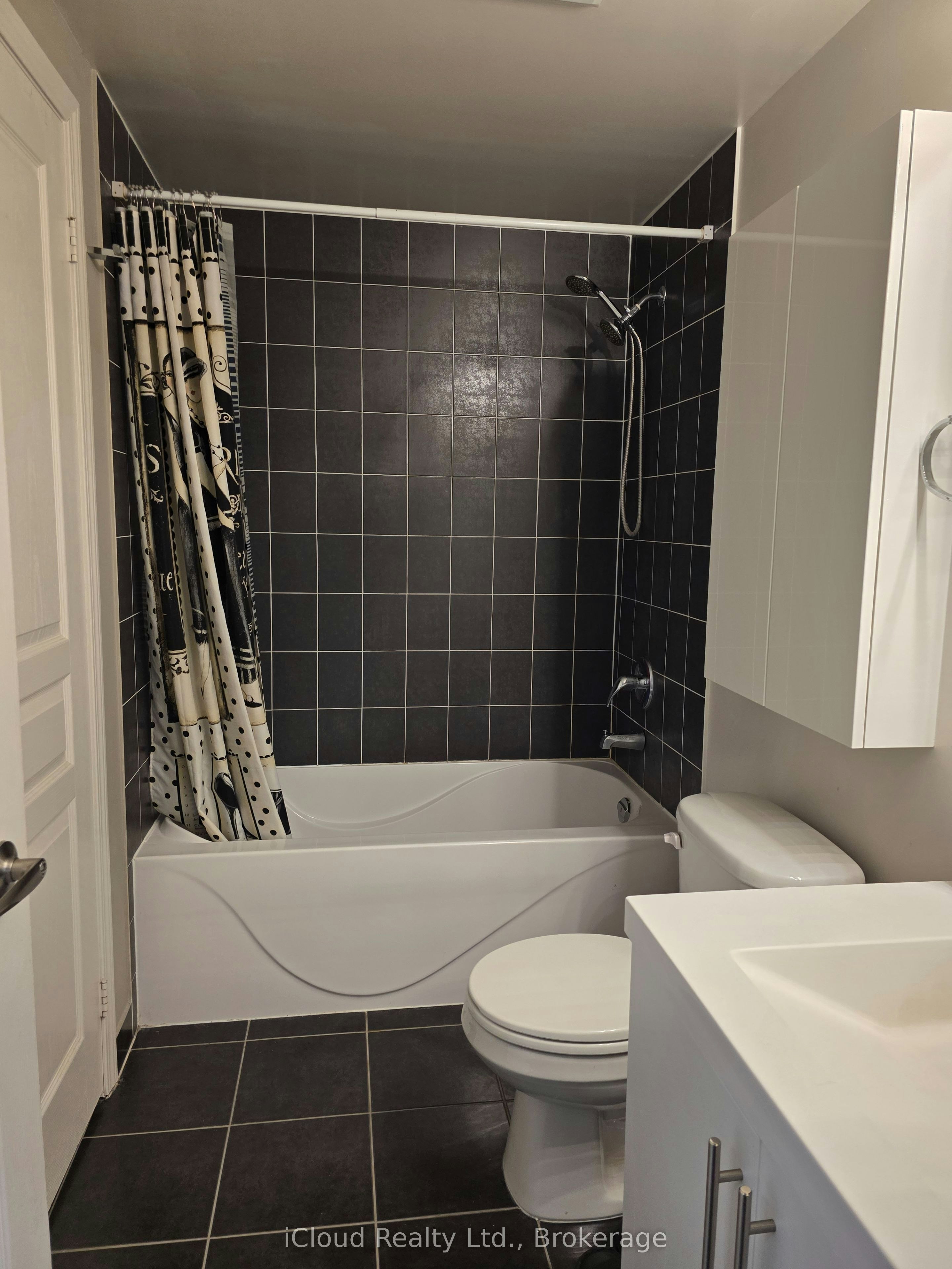 2102-2230 Lake Shore Boulevard W, Toronto, ON, M8V 0B2 - 9