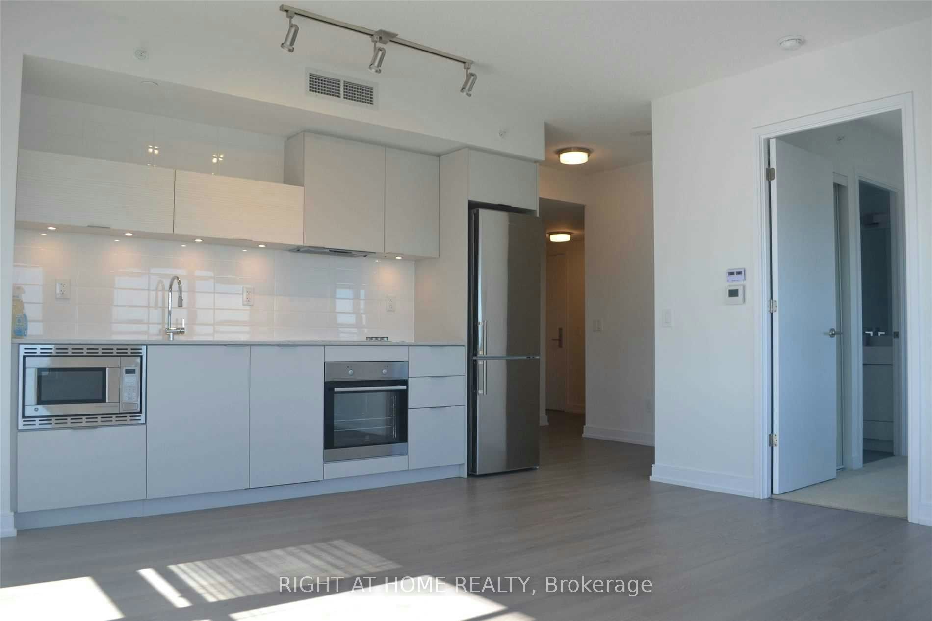 2009-20 Thomas Riley Road, Toronto, ON, M9B 0C3 - 2