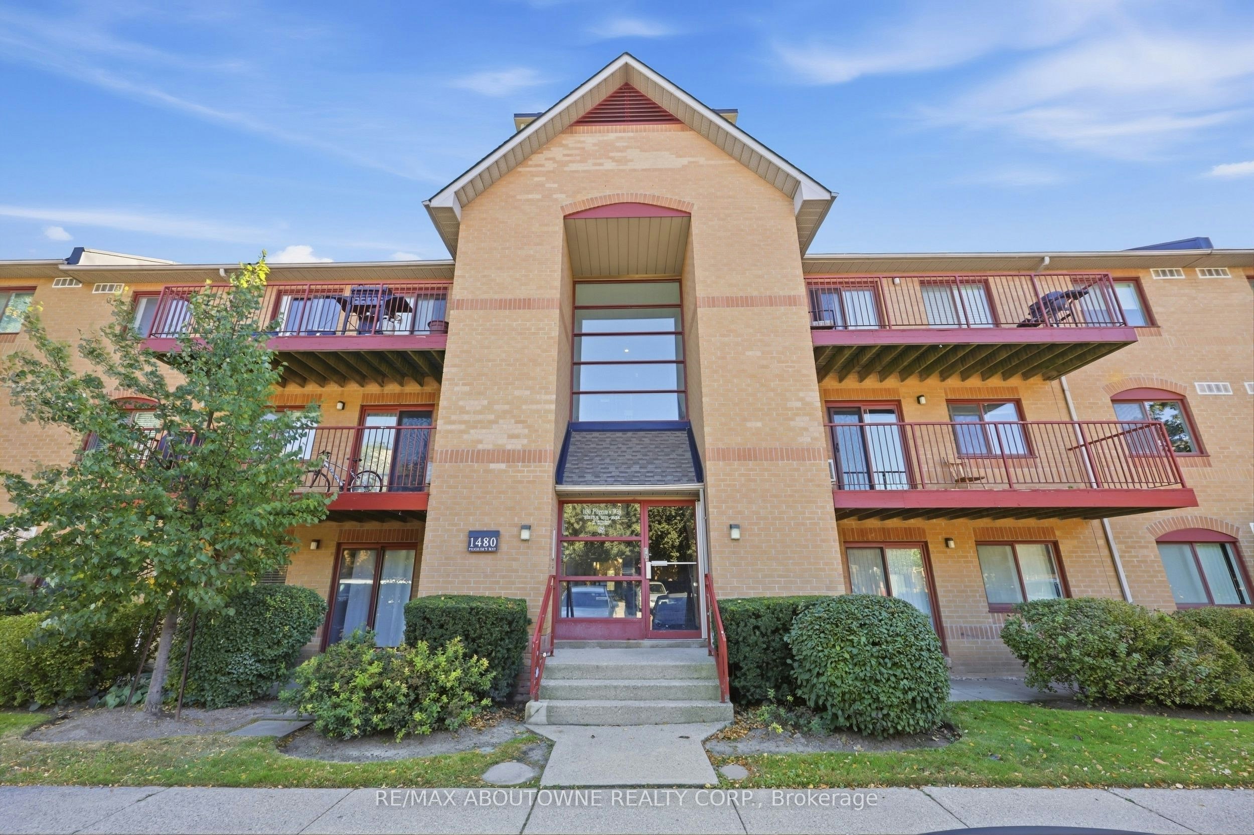 1611-1480 Pilgrims Way, Oakville, ON, L6M 3G7