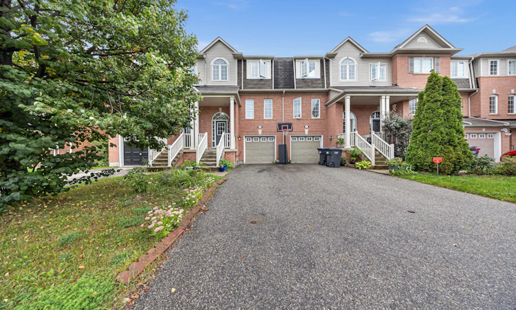 39 Decker Hollow Circle