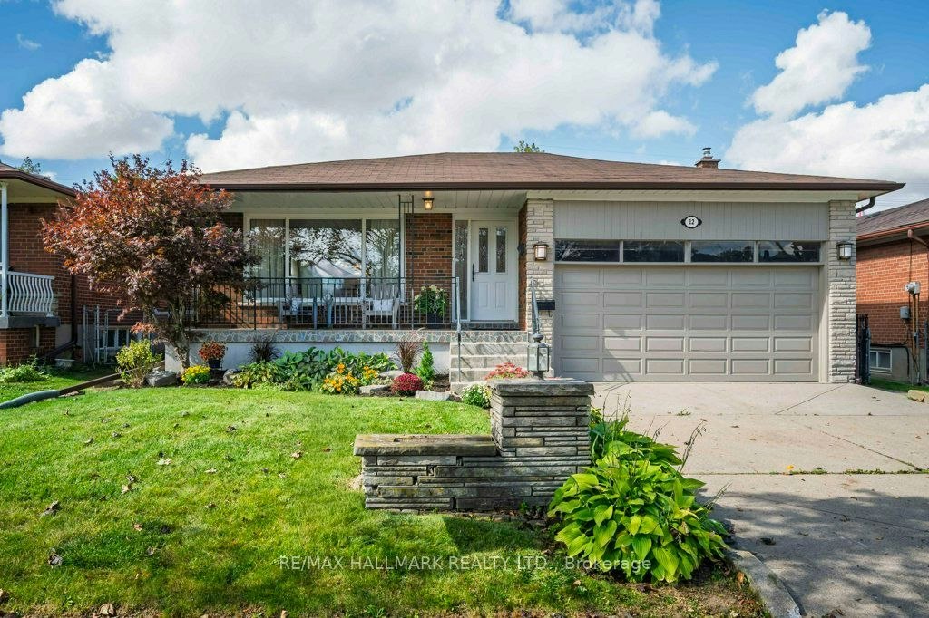 12 Tammy Lane, Toronto, ON, M9V 3W3