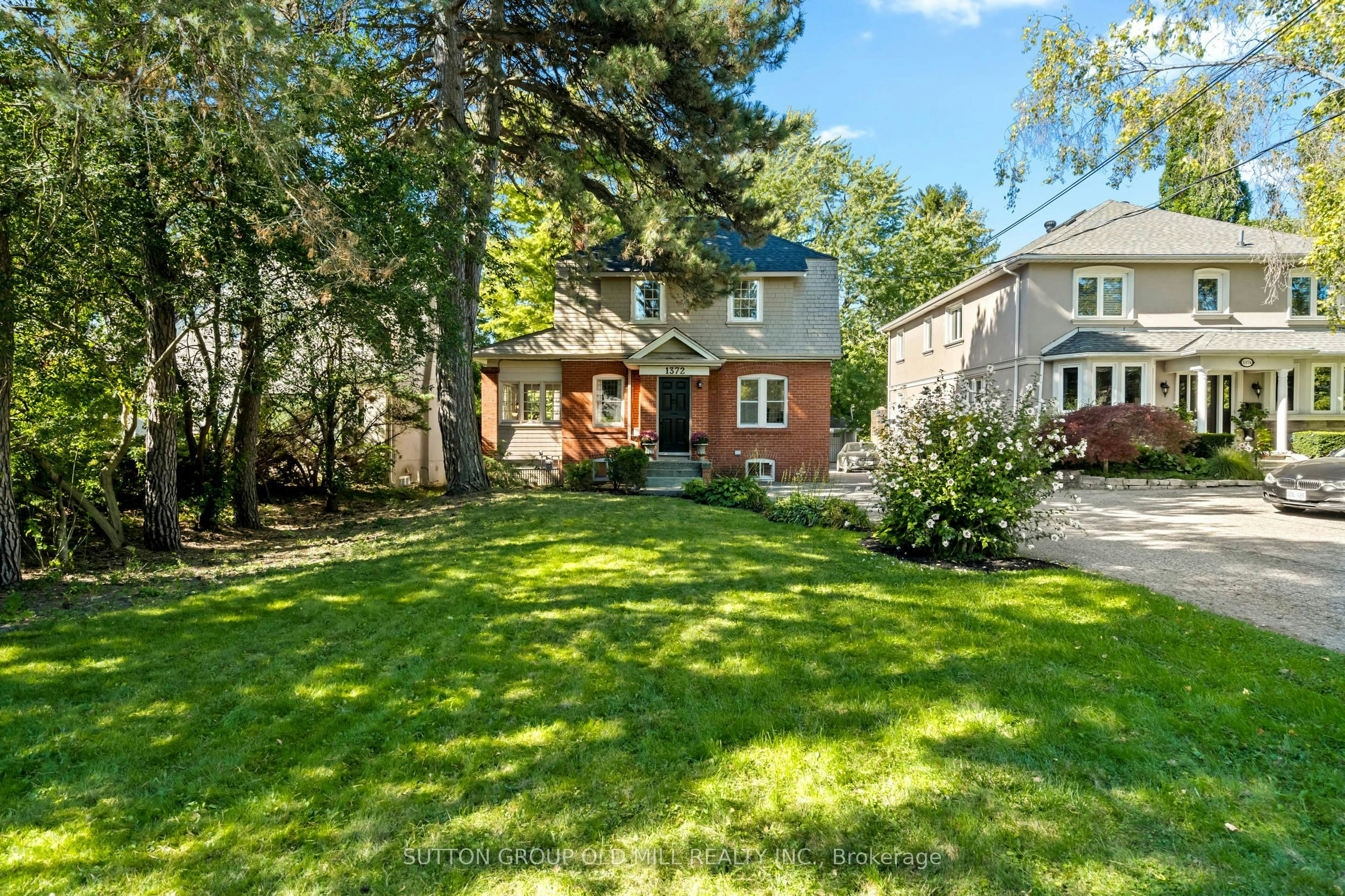 1372 Islington Avenue, Toronto, ON, M9A 3K6