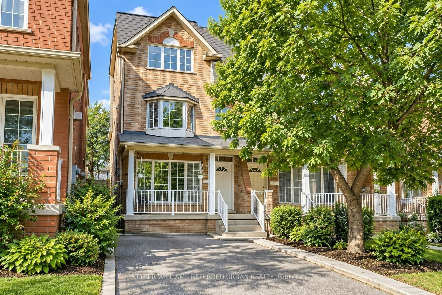 L.L.-104 Rankin Crescent, Toronto, ON, M6P 4G6 - 4