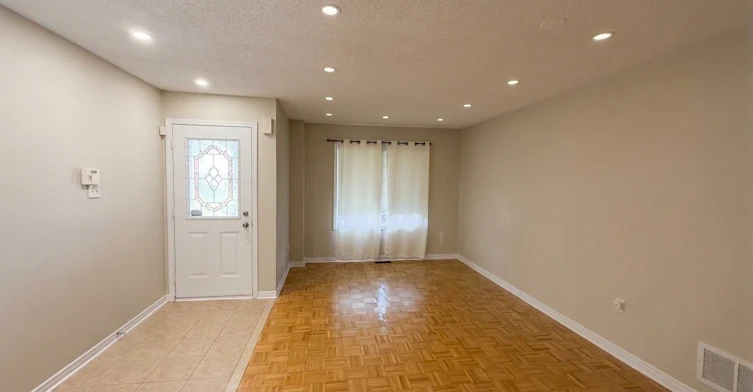 4 Butterchurn Road, Brampton, ON, L6X 4V1 - 2