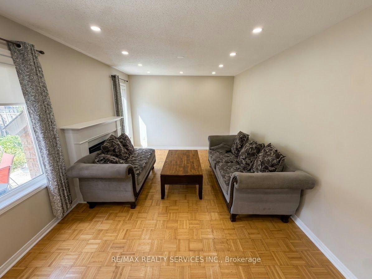 4 Butterchurn Road, Brampton, ON, L6X 4V1 - 6