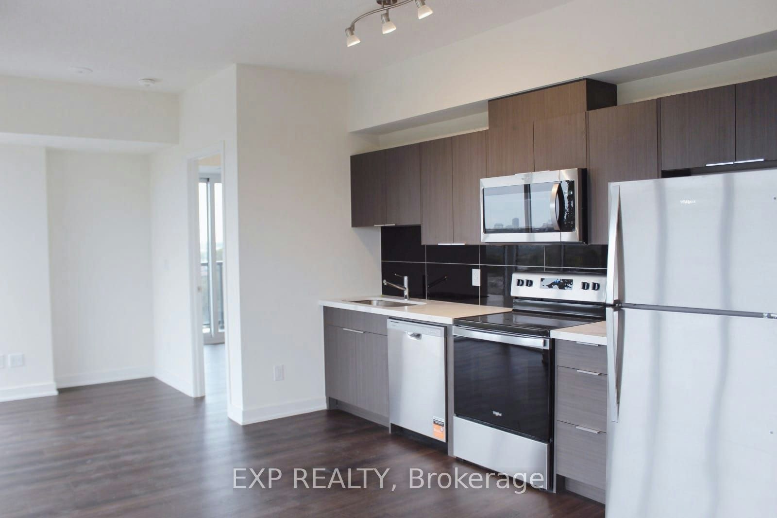 704-2825 Jane Street, Toronto, ON, M3N 0A8 - 9