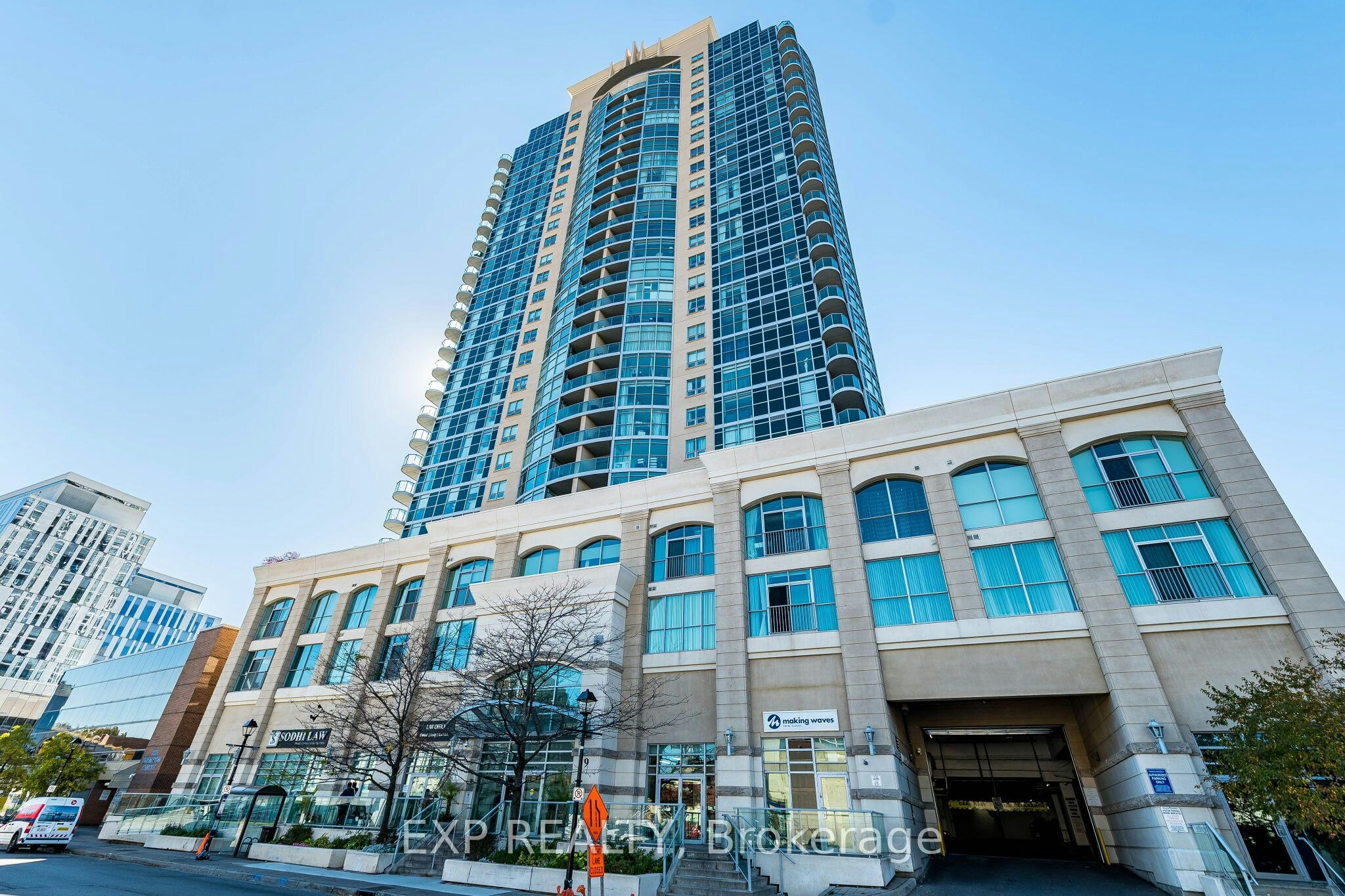 1111-9 George Street, Brampton, ON, L6X 0T6